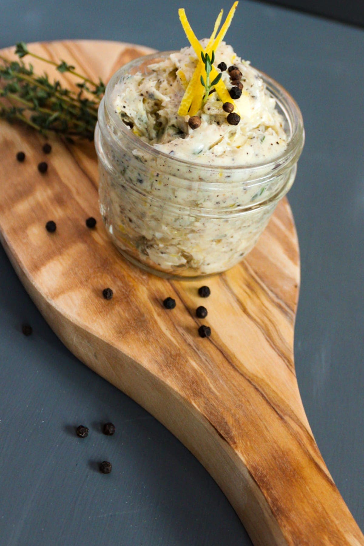 Make Your Own Garlic & Herb Seasoning Blend - Lemony Thyme
